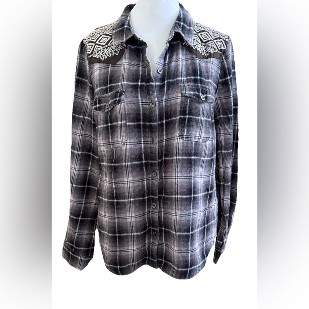 DAYTRIP Gray Lavender + Brown Plaid Flannel Button Up Shirt W/Embroidery Small
